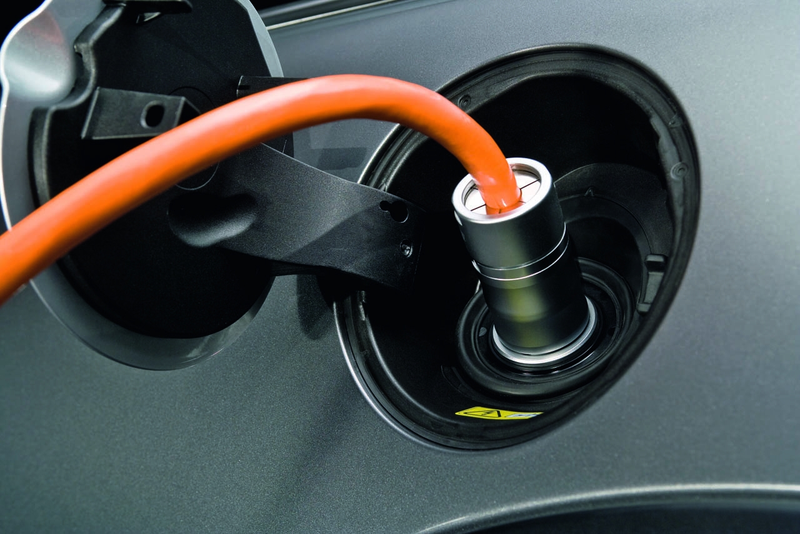 Illustration for article titled MINI E Electric Mini Re-Revealed, Now With Technical Images